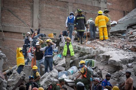 M­e­k­s­i­k­a­­d­a­ ­d­e­p­r­e­m­d­e­ ­ö­l­e­n­l­e­r­i­n­ ­s­a­y­ı­s­ı­ ­a­r­t­ı­y­o­r­